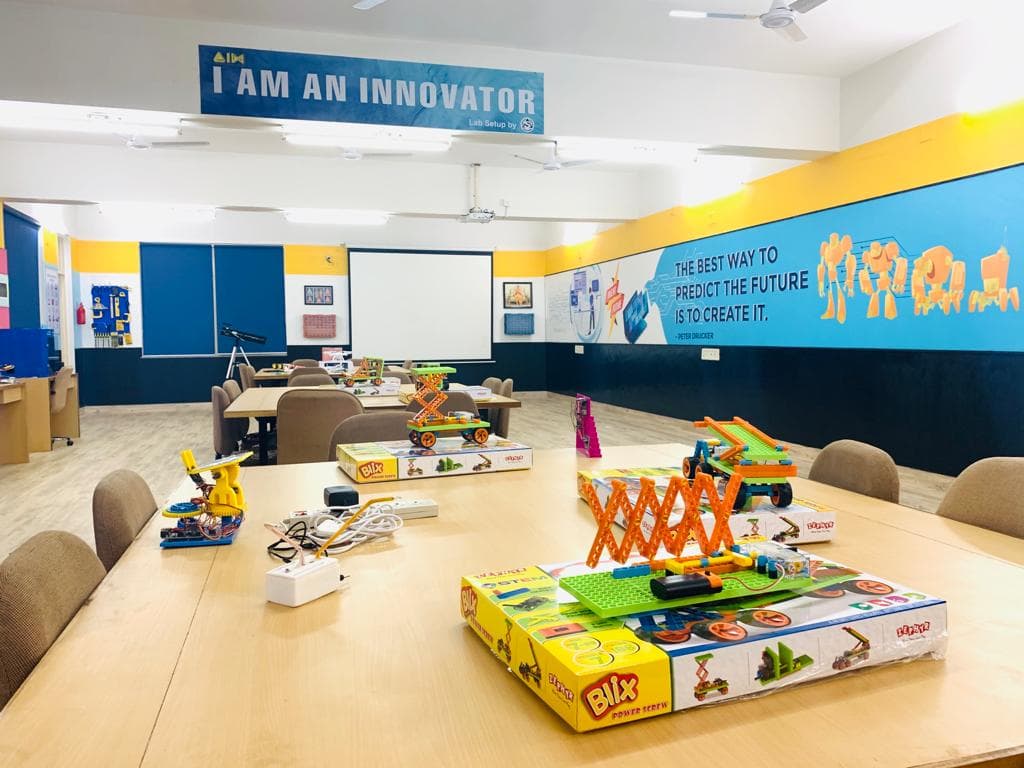 STEMbotix Student VR